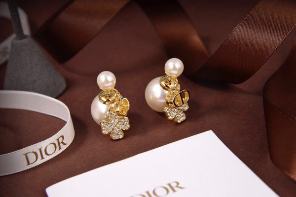 TO – Luxury Edition Earring Dir 058