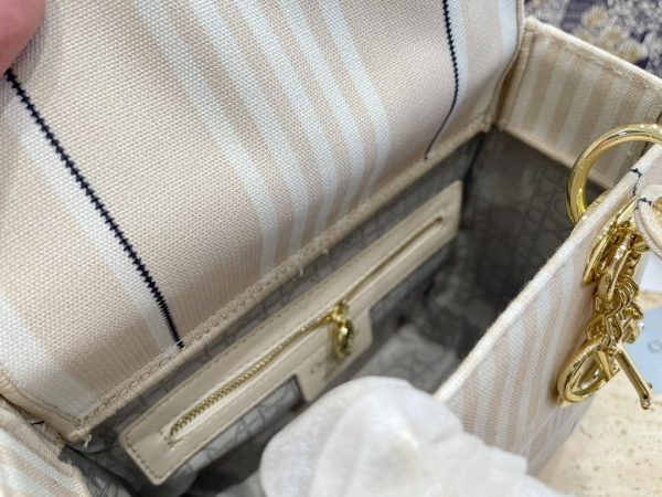 TO – Luxury Edition Bags DIR 330