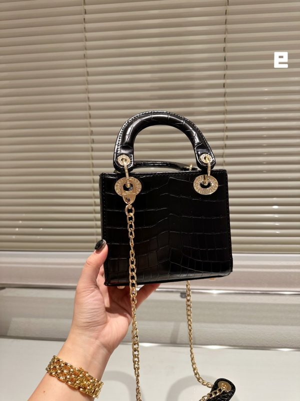 TO – New Luxury Bags DIR 369