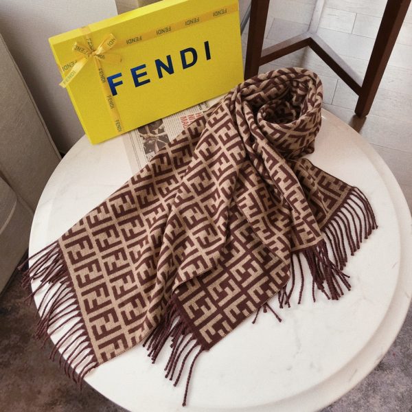 TO – Luxury Edition FEI Scarf 013