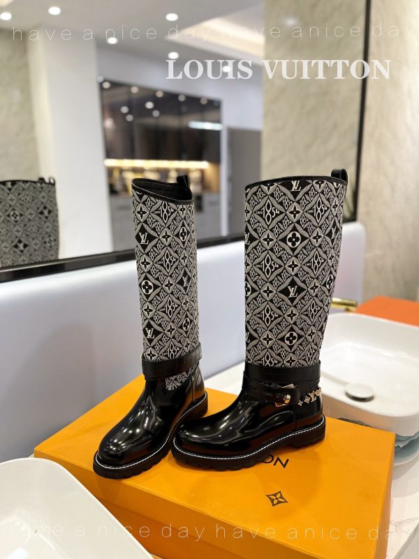 Designer LUV BOOTS 027