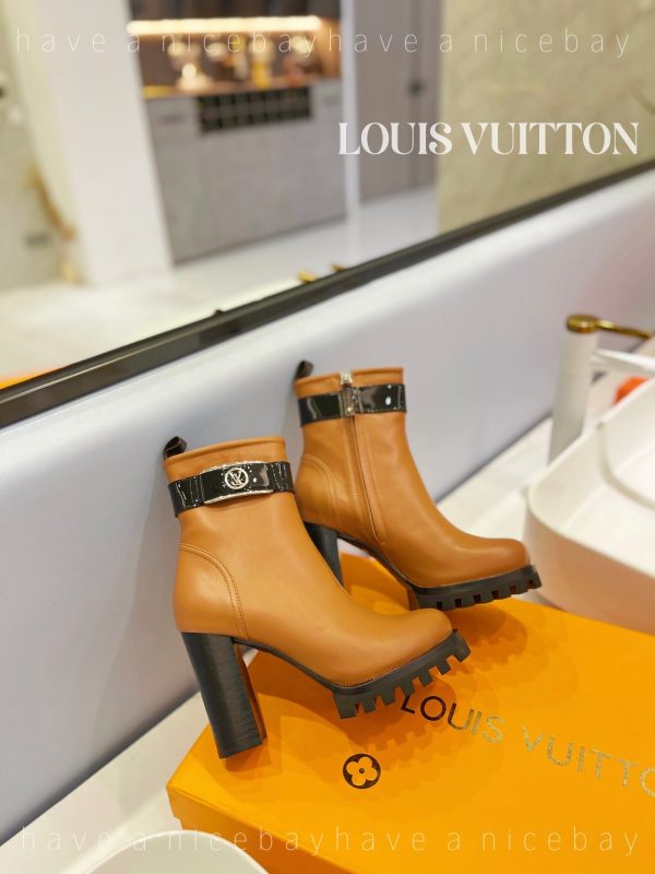 Designer LUV BOOTS 035