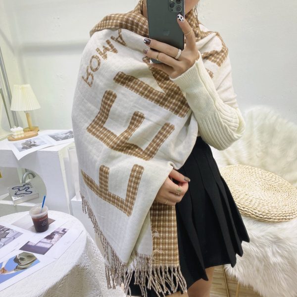 TO – Luxury Edition FEI Scarf 002