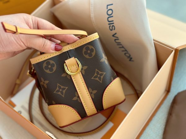 TO – New Luxury Bags LUV 727