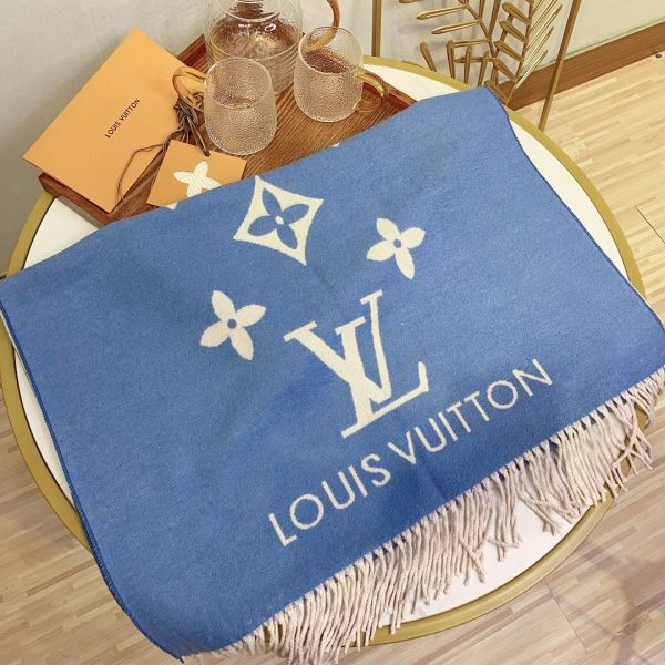 TO – Luxury Edition LUV Scarf 035