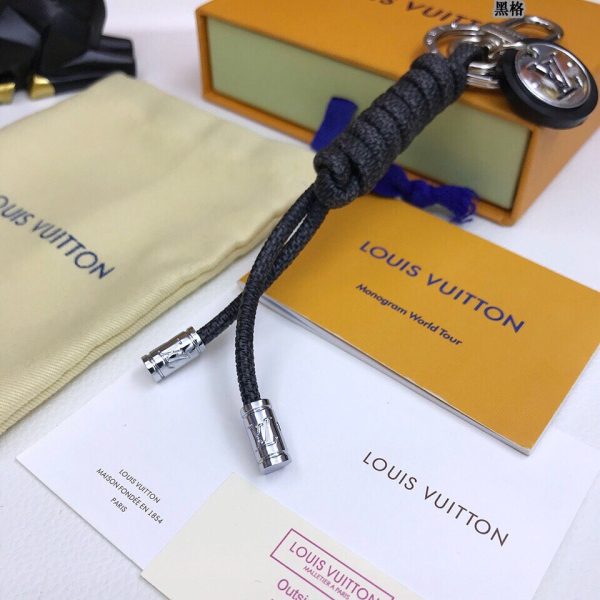 TO – Luxury Edition Keychains LUV 070