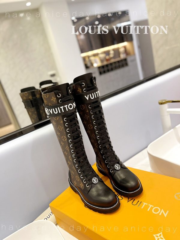 Designer LUV BOOTS 032