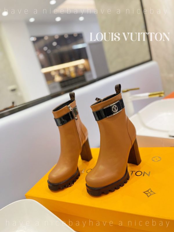 Designer LUV BOOTS 035