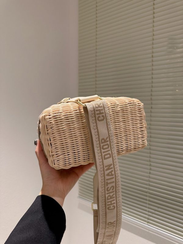 TO – New Luxury Bags DIR 366