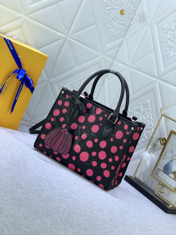 TO – Luxury Bag LUV 637