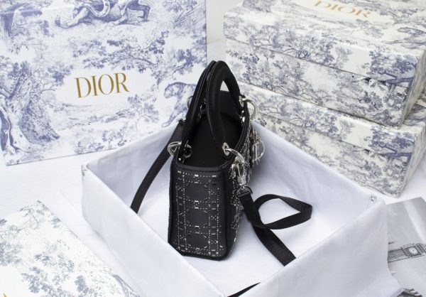 TO – Luxury Edition Bags DIR 230