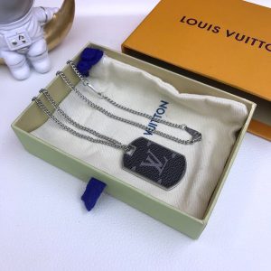 TO – Luxury Edition Necklace LUV010