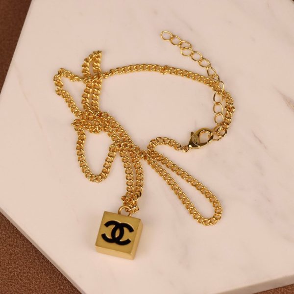 TO – Luxury Edition Necklace CH-L038