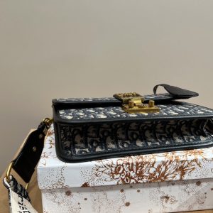 TO – New Luxury Bags DIR 364