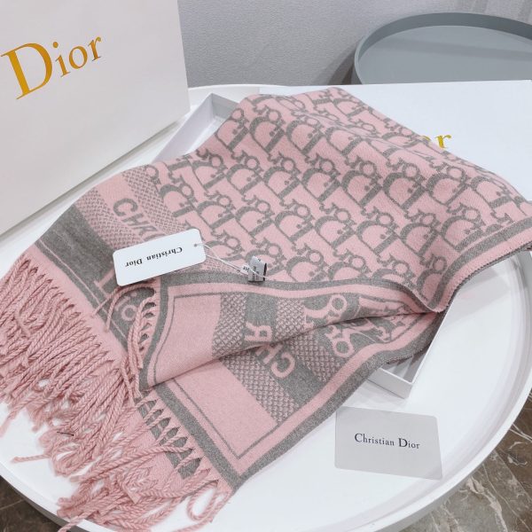 TO – Luxury Edition DIR Scarf 003