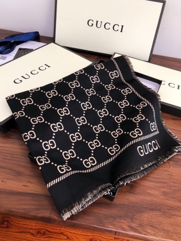 TO – Luxury Edition GCI Scarf 037