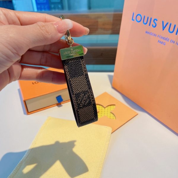 TO – Luxury Edition Keychains LUV 032