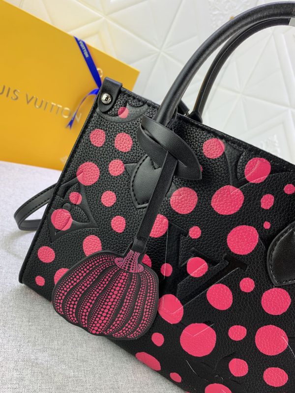 TO – Luxury Bag LUV 637