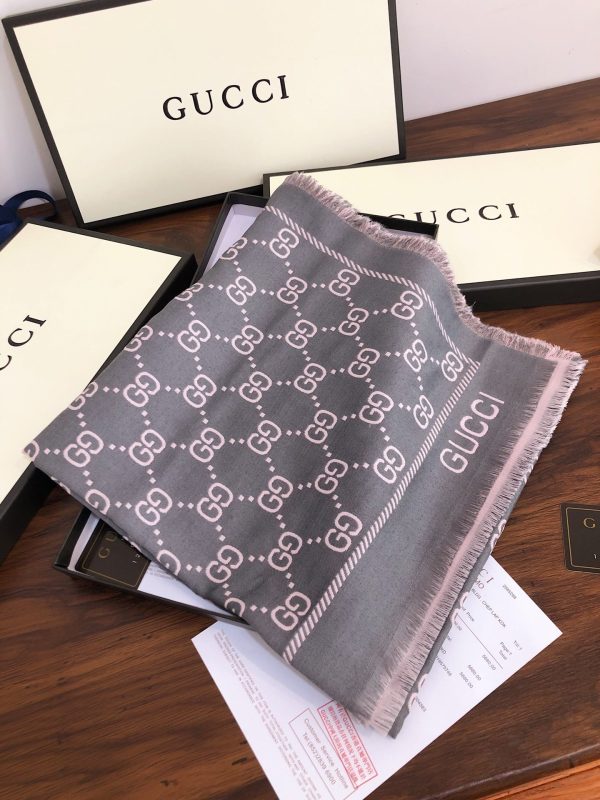 TO – Luxury Edition GCI Scarf 028