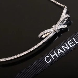 TO – Luxury Edition Necklace CH-L058