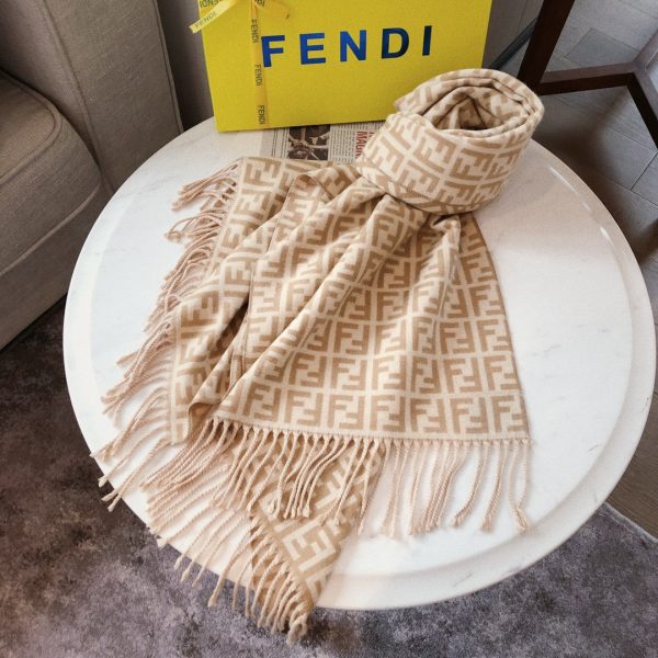 TO – Luxury Edition FEI Scarf 015