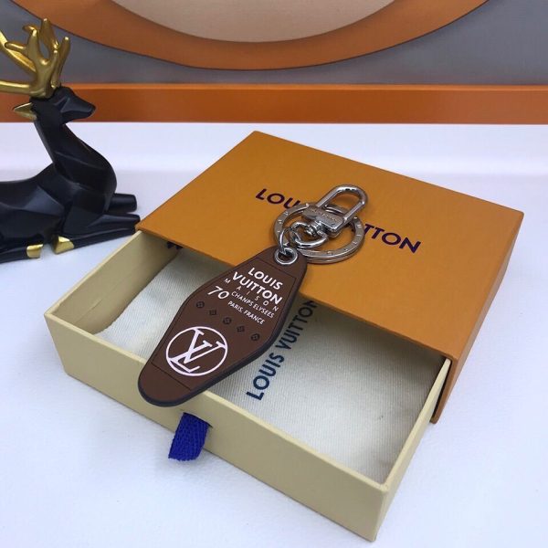 TO – Luxury Edition Keychains LUV 008