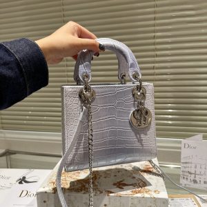TO – New Luxury Bags DIR 371