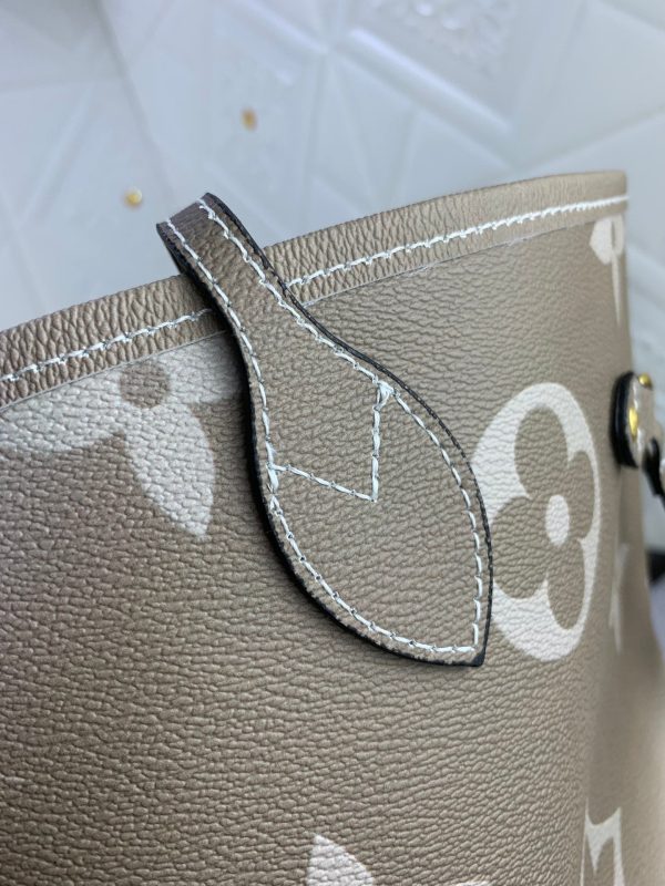 TO – Luxury Bag LUV 650