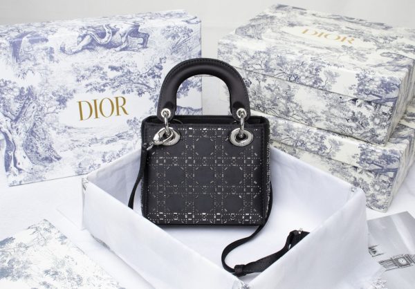 TO – Luxury Edition Bags DIR 230