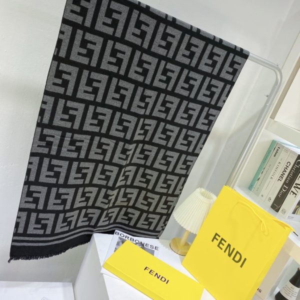 TO – Luxury Edition FEI Scarf 007