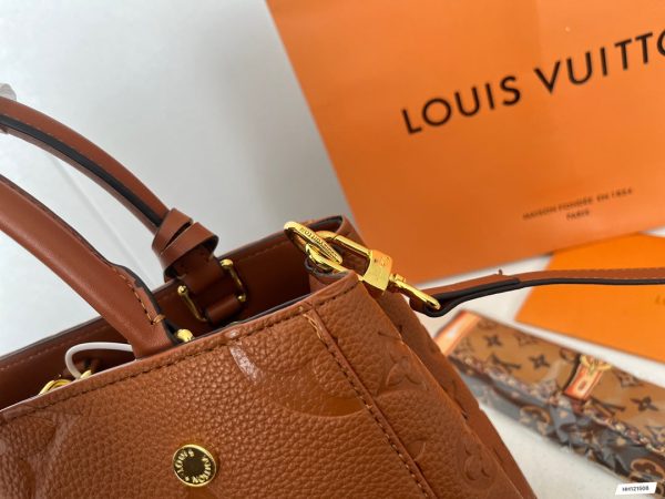 TO – Luxury Bags LUV 527