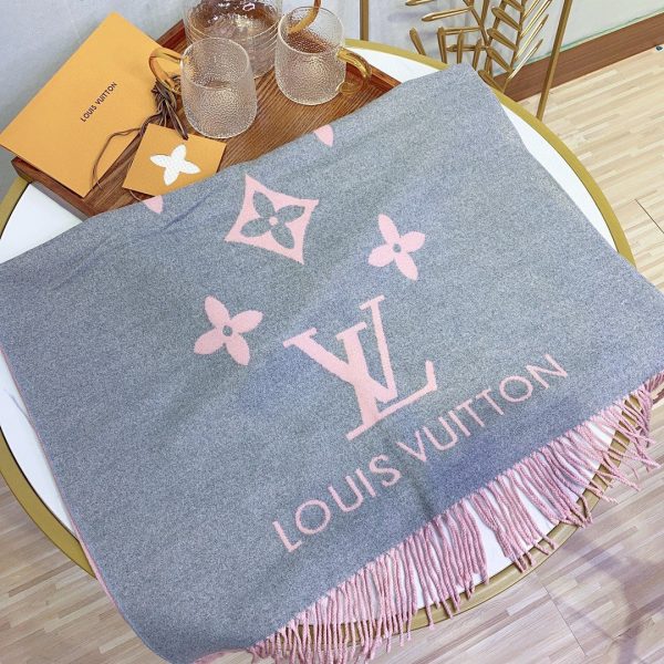 TO – Luxury Edition LUV Scarf 033