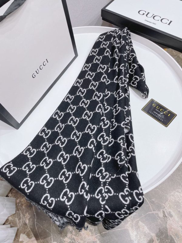 TO – Luxury Edition GCI Scarf 016