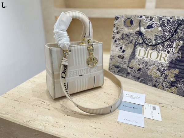 TO – Luxury Edition Bags DIR 330