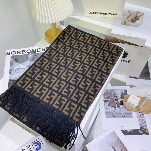 TO – Luxury Edition FEI Scarf 018