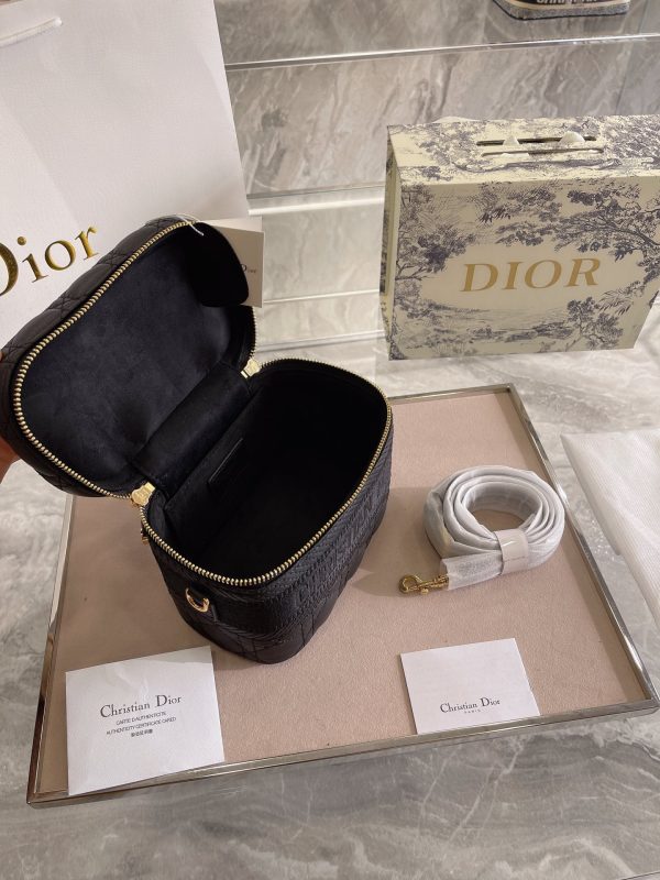 TO – Luxury Edition Bags DIR 215