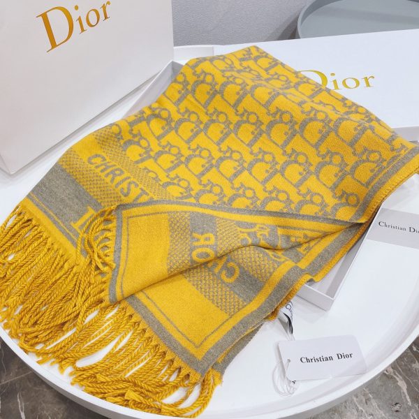 TO – Luxury Edition DIR Scarf 005