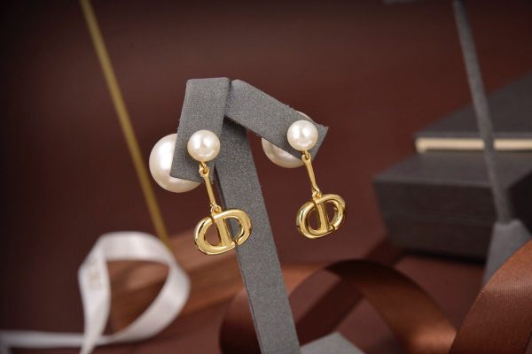 TO – Luxury Edition Earring Dir 017