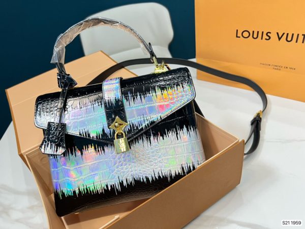 TO – Luxury Bags LUV 560