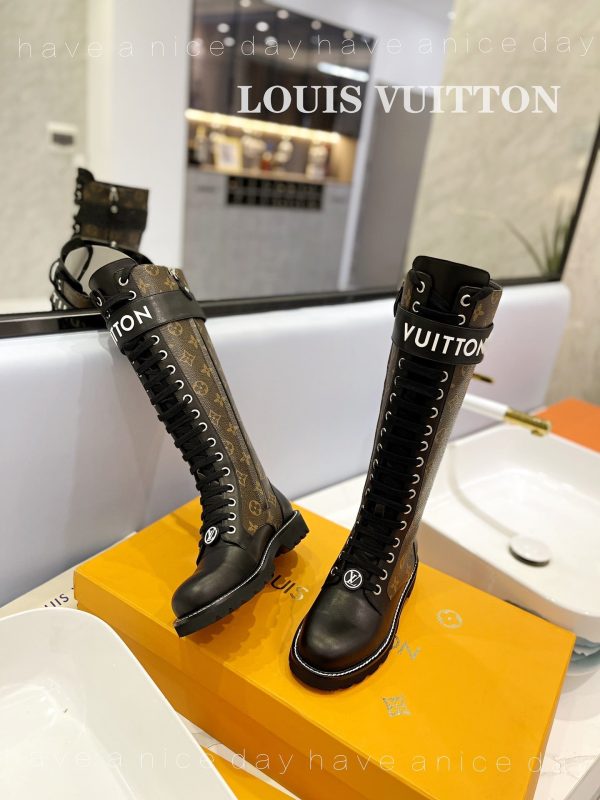 Designer LUV BOOTS 032