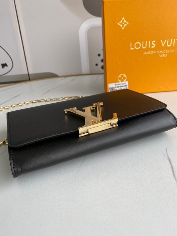 Luxury Wallet LUV 057