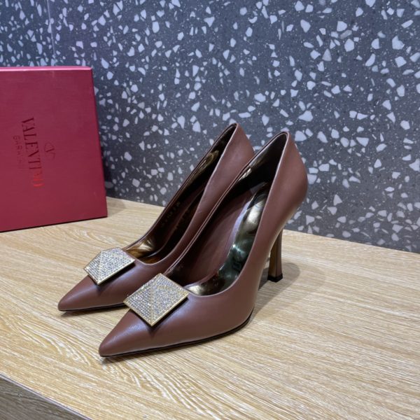 Valentino Garavani One Stud Pump With Maxi Stud Crystals Brown For Women WS0FH8XIC