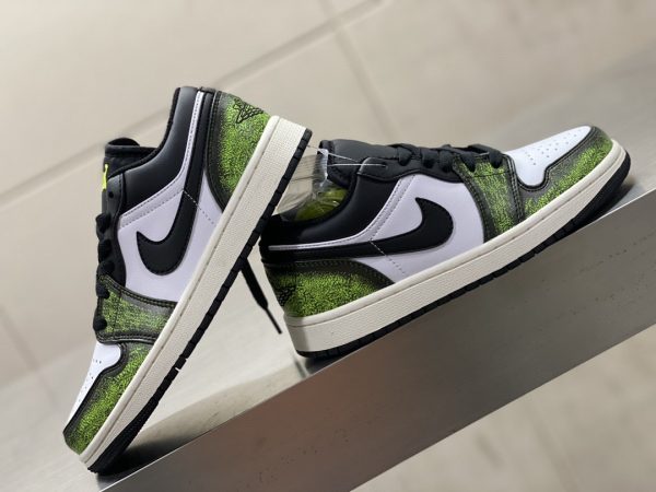  Nike Air Jordan 1 Low ‘White Black Green’ For Men DO8244-003