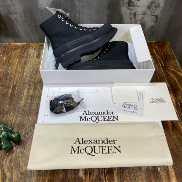 Alexander McQueen Tread Slick Boot Cotton Black For Men 604254W4MV21000