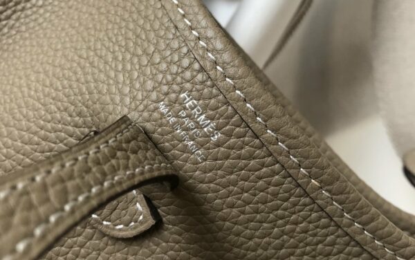 Hermes Evelyne 16 Amazone Bag Greige With Silver-Toned Hardware For Women, Women’s Shoulder And Crossbody Bags 6.3in/16cm