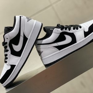  Nike Air Jordan 1 Low ‘White Black’ For Men