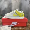 NK Dunk Low LX Banana For Men DR5487-100