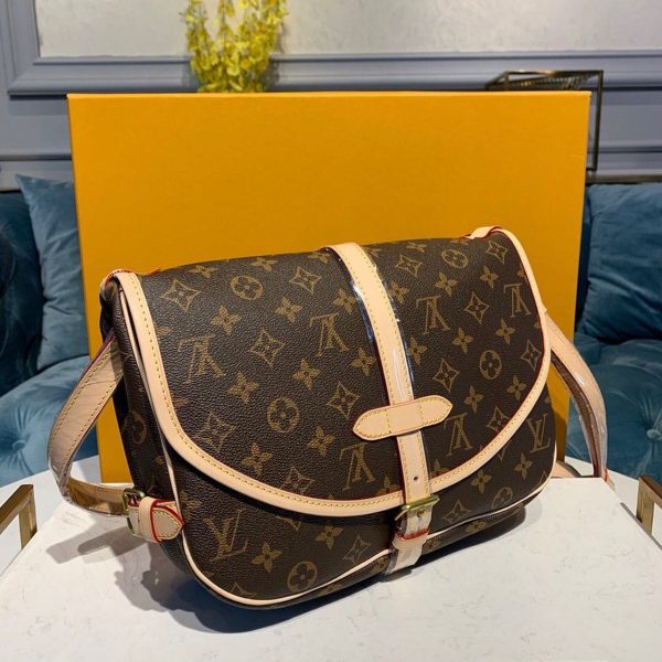 LV Saumur MM Monogram Canvas For Women, Women’s Handbags, Shoulder And Crossbody Bags 11.8in/30cm LV M40710