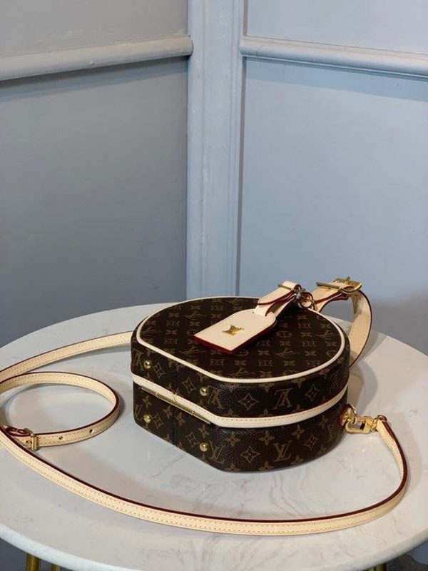 LV Petite Boite Chapeau Monogram Canvas For Women, Shoulder And Crossbody Bags 6.9in/17.5cm LV M43514