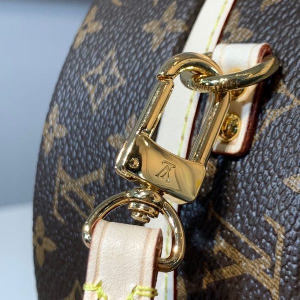 LV Petite Boite Chapeau Monogram Canvas For Women, Shoulder And Crossbody Bags 6.9in/17.5cm LV M43514